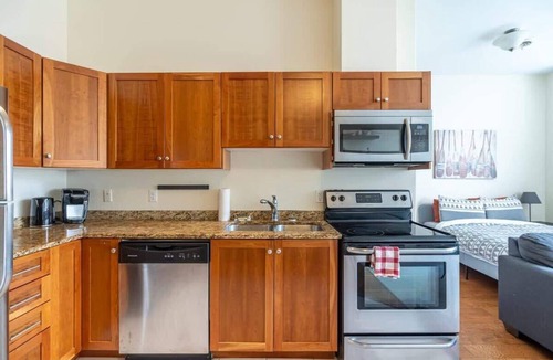 South End Apartment | Bright & Charming Loft with AC