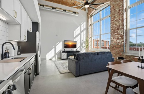 Judson Apartment | Bright, Spacious 1BD Apt Close to DT GVL