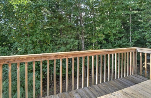 Royal Pines Villa | Bring Pets to this Fun South Asheville Hot Tub Townhome