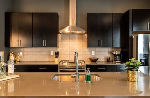 Sugar Creek House | British Pub Inspired Home w/ Shuffleboard Table!