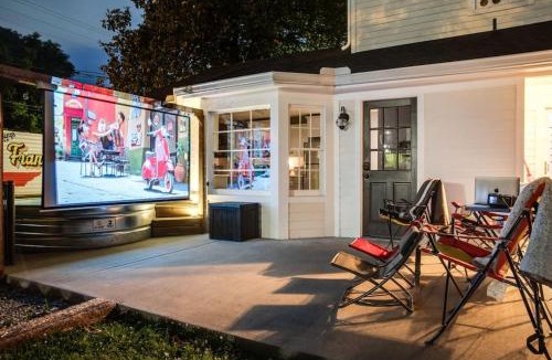 Franklin House | Brookwood Getaway Stock Tank Pool Outdoor Theater