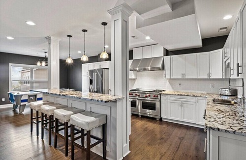 Denver Villa | Built for Big Groups - Lake Norman Estate | Sleeps 22 | 3,400 sqft Dock, Movie Theater, 2 Chef's Kitchens, Game Room, Lakefront | Perfect for Labor Day, Reunions & Celebrations