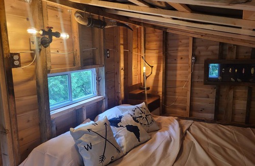 Manitoulin District Cabin | Beautiful Cabin Rainbow Cove on Manitoulin Island
