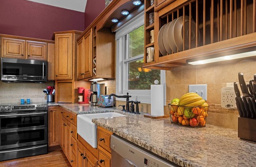 Maggie Valley House | Cabin At Maggie Valley Golf Club, Hot Tub, Firepit