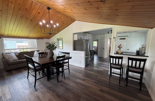 Campbellford Cottage | Campbellford Riverfront Retreat!