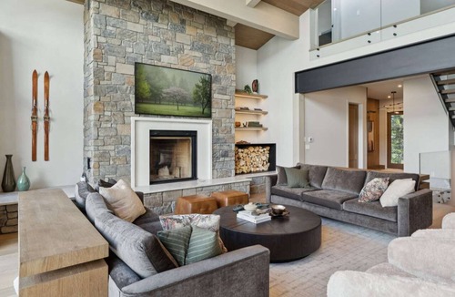 Kananaskis House | Canmore - Sisu Lodge