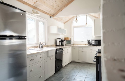 Plympton-Wyoming House | Cardinal Point-Private Waterfront I Cottage & Bunkie
