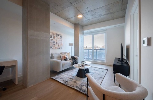 Carlingwood - McKellar Park - Laurentien View Apartment | Carlton West Modern Living | Zen 1BR