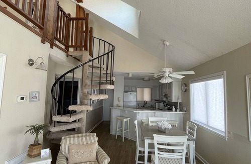 Carolina Beach Condo | Carolina Beach Oceanfront Three Bedroom Condo