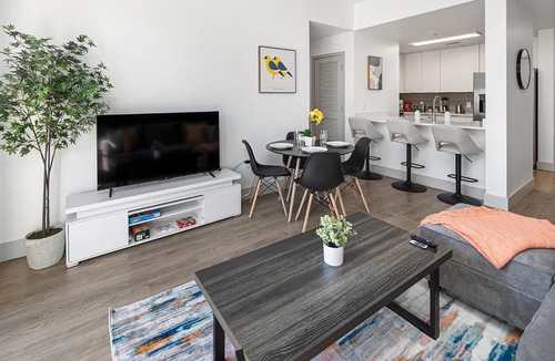 Charlotte Center City Apartment | Carolina Blue - Stunning Views, Free Parking and WiFi