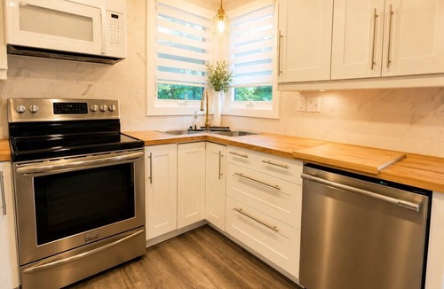 Pointe-des-Cascades Apartment | Cascades Townhouse | 3BR Escape