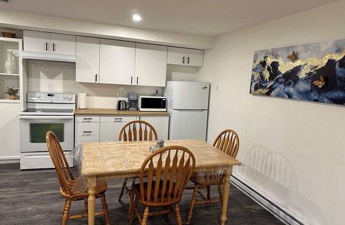 Halifax Apartment | Central Halifax one bedroom apartment in Clayton Park !