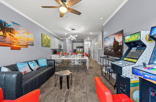 Carolina Forest House | Central location Modern Lakefront 2 king-Suite 3 Bedroom 3 Full Bathroom