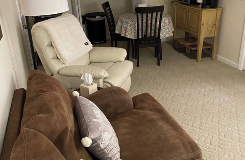 Tellico Village Apartment | Central Tellico Village Private Apartment, Experience peace & quiet, Non-smoking
