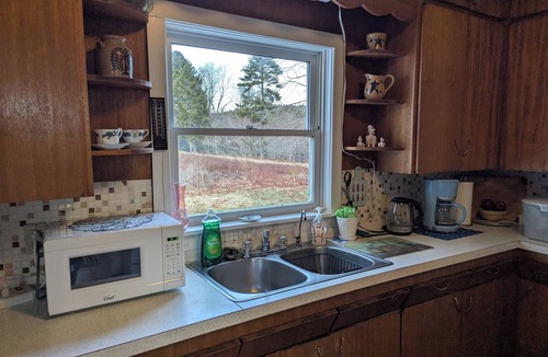 Cumberland County House | Century home by the Bay of Fundy. Handy to local attractions. Pets welcome!