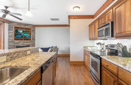 Boone Condo | Chalakee Lodge CA-3- Mountain View, Gated Resort, Indoor/Outdoor Pools & Hot Tub