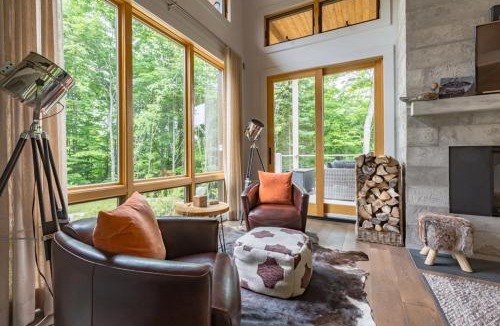 Mont-Tremblant Ski Chalet | Chalet Trappeur Luxury Cottage Retreat with Hot Tub