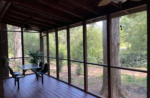 Easley House | Charming 2-bedroom home in Easley