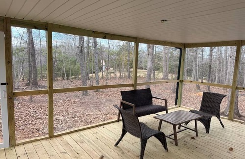 Chatmoss House | Charming 2-bedroom house in beautiful Chatmoss, VA AKA Martinsville,VA