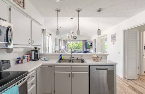 Carolina Forest Condo | Charming 2BR Condo w/Pools, Hot Tub & Waterway Views Near Myrtle Bch Attractions