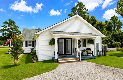 Core Creek House | Charming 3-bedroom farmhouse with WiFi, AC in serene Beaufort