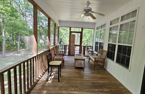 Eutawville House | Charming 3-bedroom house with AC, WiFi in fantastic Eutawville