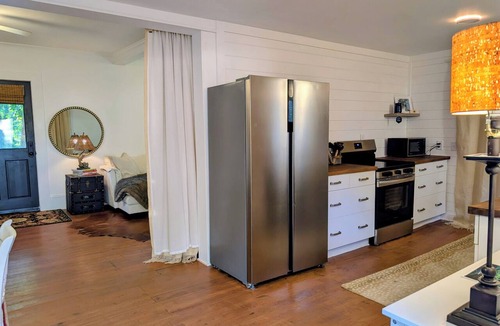 Lakemont House | Charming Cabin in NEGA Mtns Lakemont,GA - Pet Friendly!