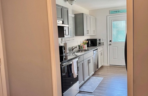 Toddville Road House | Charming Charlotte Getaway, Quiet Cul-de-Sac, Big Deck, Near Uptown & Airport