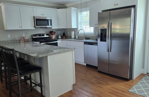 Swansboro House | Charming & Cozy 3bdr 2b Home in Heart of Swansboro Perfect for a Relaxing Stay!