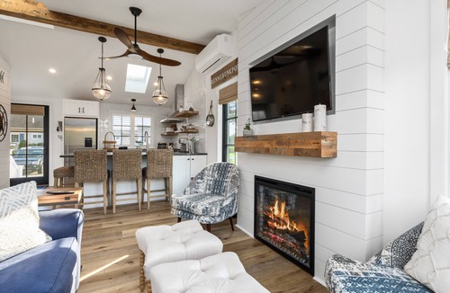 Kennebunkport House | Charming Designer Cottage on Marsh