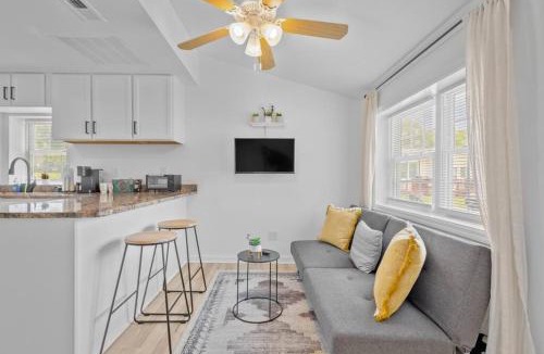 Hopewell House | Charming, Private Abode: Serenity in Hopewell, VA!