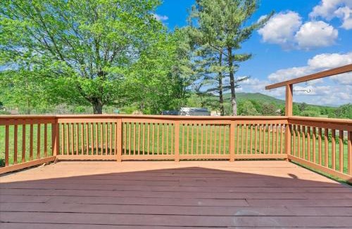 Daleville House | Charming Whole House In The Heart of Daleville
