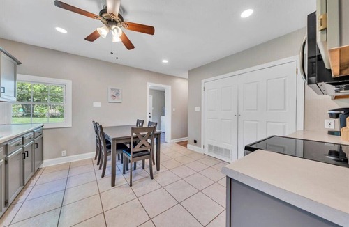 Daleville House | Charming Whole House In The Heart of Daleville