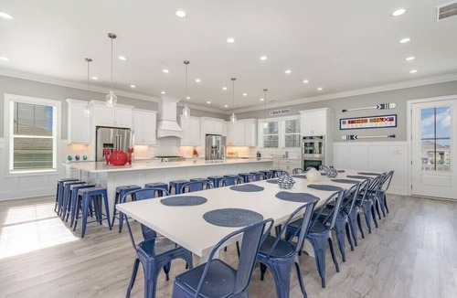 Cherry Grove Beach House | Check In Any Day! Carolina Dreamin 8BR Pool/Oceanfront