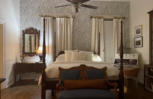 Columbia Bed & Breakfast | Chesnut Cottage Inn