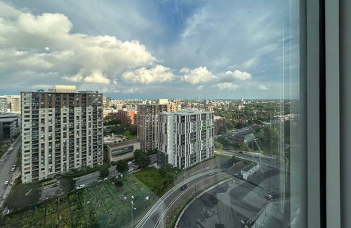 Downtown Montreal Condo | Chic Condo w/Skybridge to Bell Centre & Underground City Access
