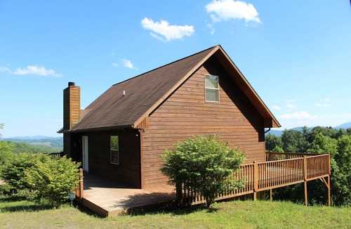 Grassy Creek Cabin | Chill Out In The NC Mtns! - Game Table, WiFi & Views Near Grayson Highlands