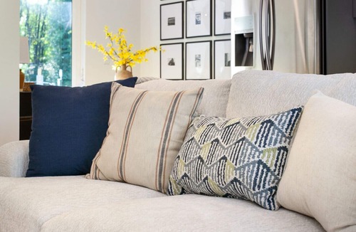 Knoxville House | Cityscape Townhouse: Near Market Square & Downtown