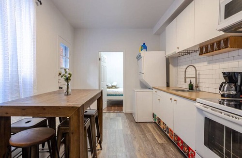 Plateau Mont Royal Apartment | Cityside 3BR – Downtown Living in Plateau