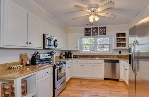 Lincolnton House | Clarks Hill Lake Escape on Jamaica Avenue!