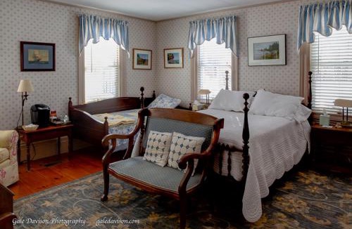Jefferson Bed & Breakfast | Clary Lake Bed and Breakfast
