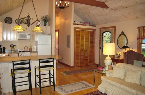 Newcastle Cottage | Classy Cedar Shake on Damariscotta Lake Charm w/Amenities Boats BEST Sr. choice!