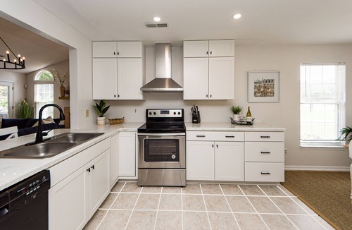 Mount Pleasant House | Clean Coastal Cottage 5min to beach & 20 min to Charleston