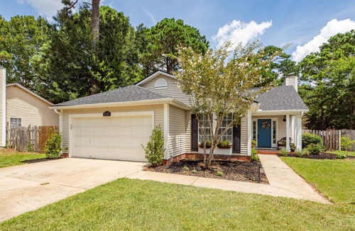 Mount Pleasant House | Clean Coastal Cottage 5min to beach & 20 min to Charleston