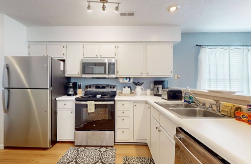 Carolina Forest Condo | Coastal condo with waterway views from balcony