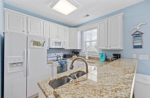 Windy Hill Villa | Coastal Gem w/Lazy River, Swim-Up Bar & Arcade!