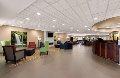 Commerce Hotel | Comfort Suites Commerce