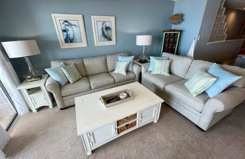 Surfside Beach Condo | Condo ∙ 2 bedrooms ∙ 6 guests
