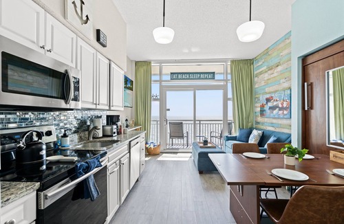 Myrtle Beach Condo | Condo in Myrtle Beach - Oceanfront Oasis!