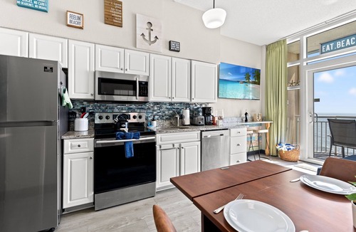 Myrtle Beach Condo | Condo in Myrtle Beach - Oceanfront Oasis!